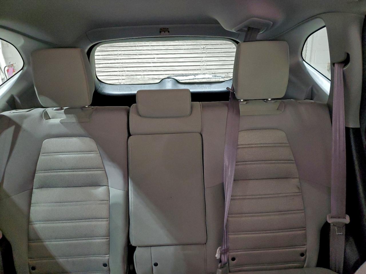 2017 HONDA CR-V LX photo 19
