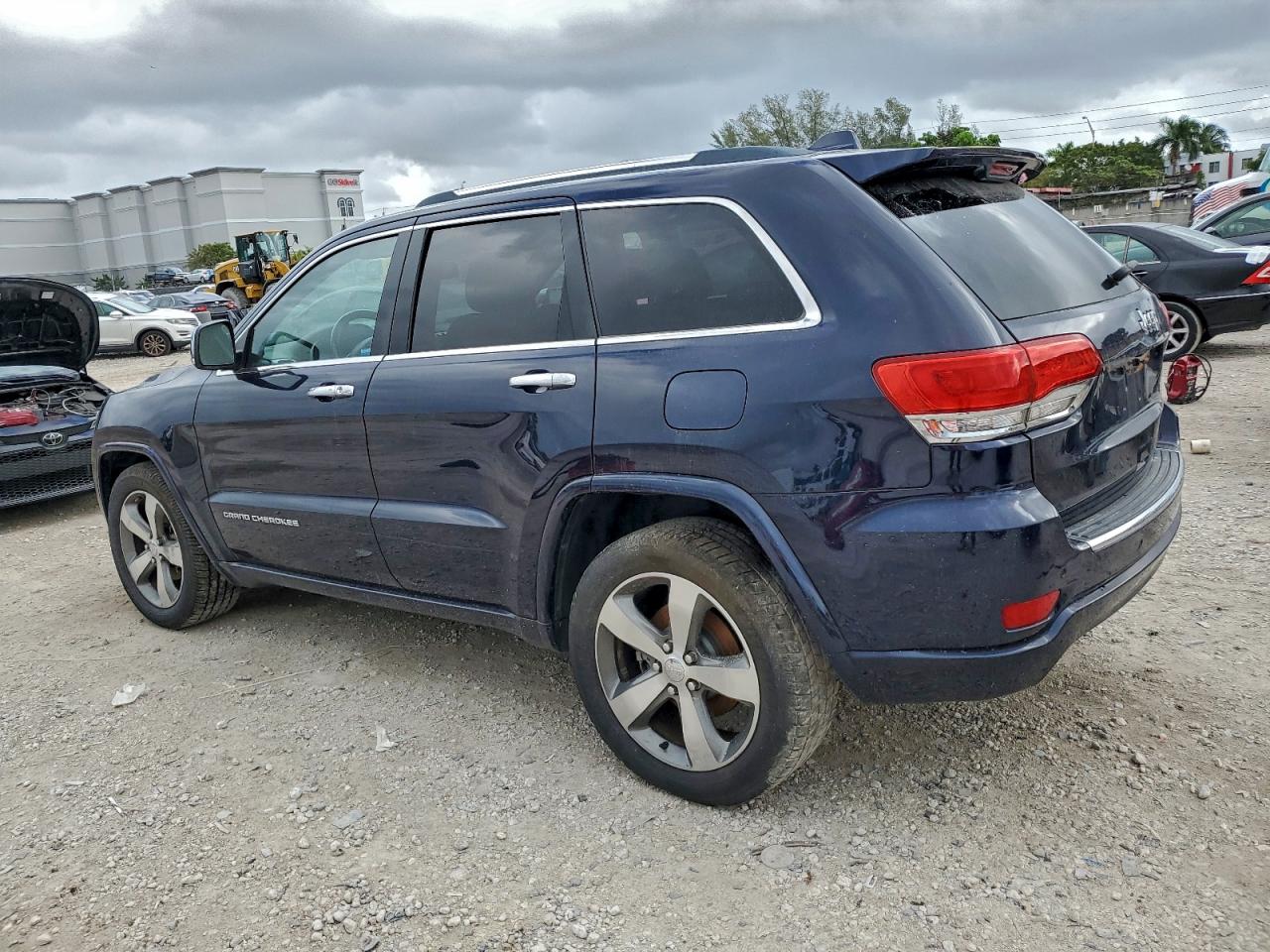 2015 JEEP GRAND CHEROKEE OVERLAND photo 2