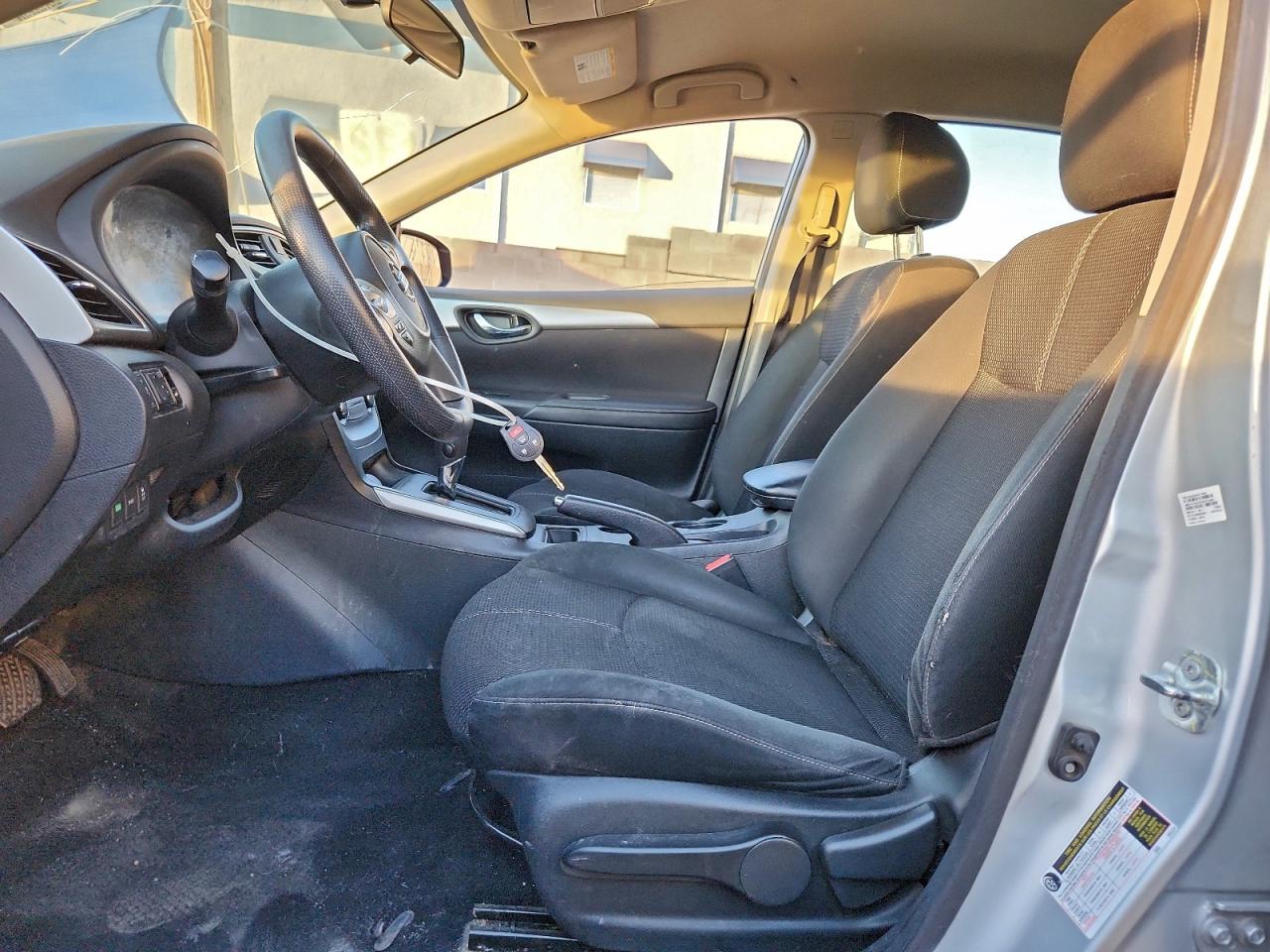 2018 NISSAN SENTRA S photo 7