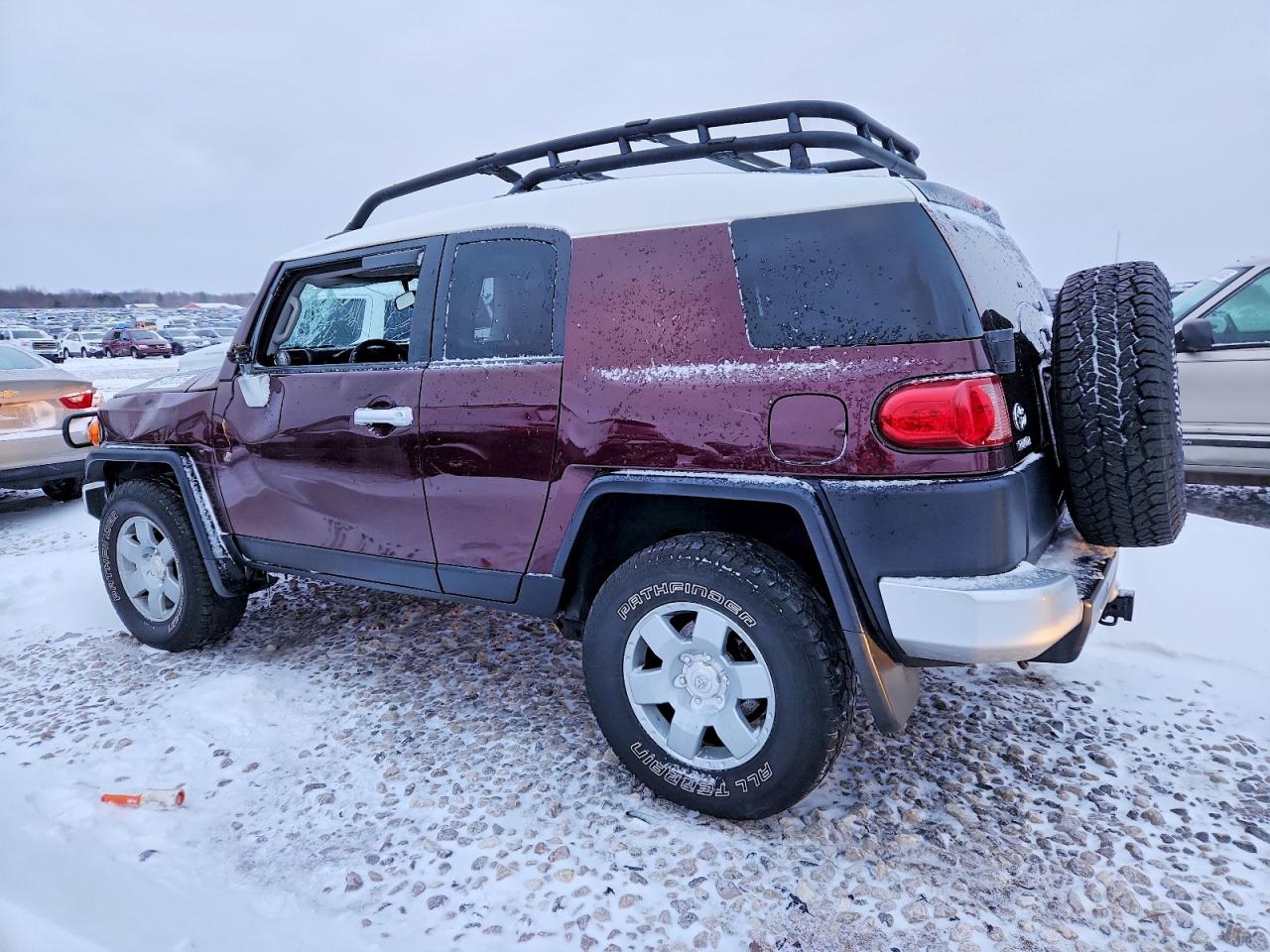 2007 TOYOTA FJ CRUISER photo 2
