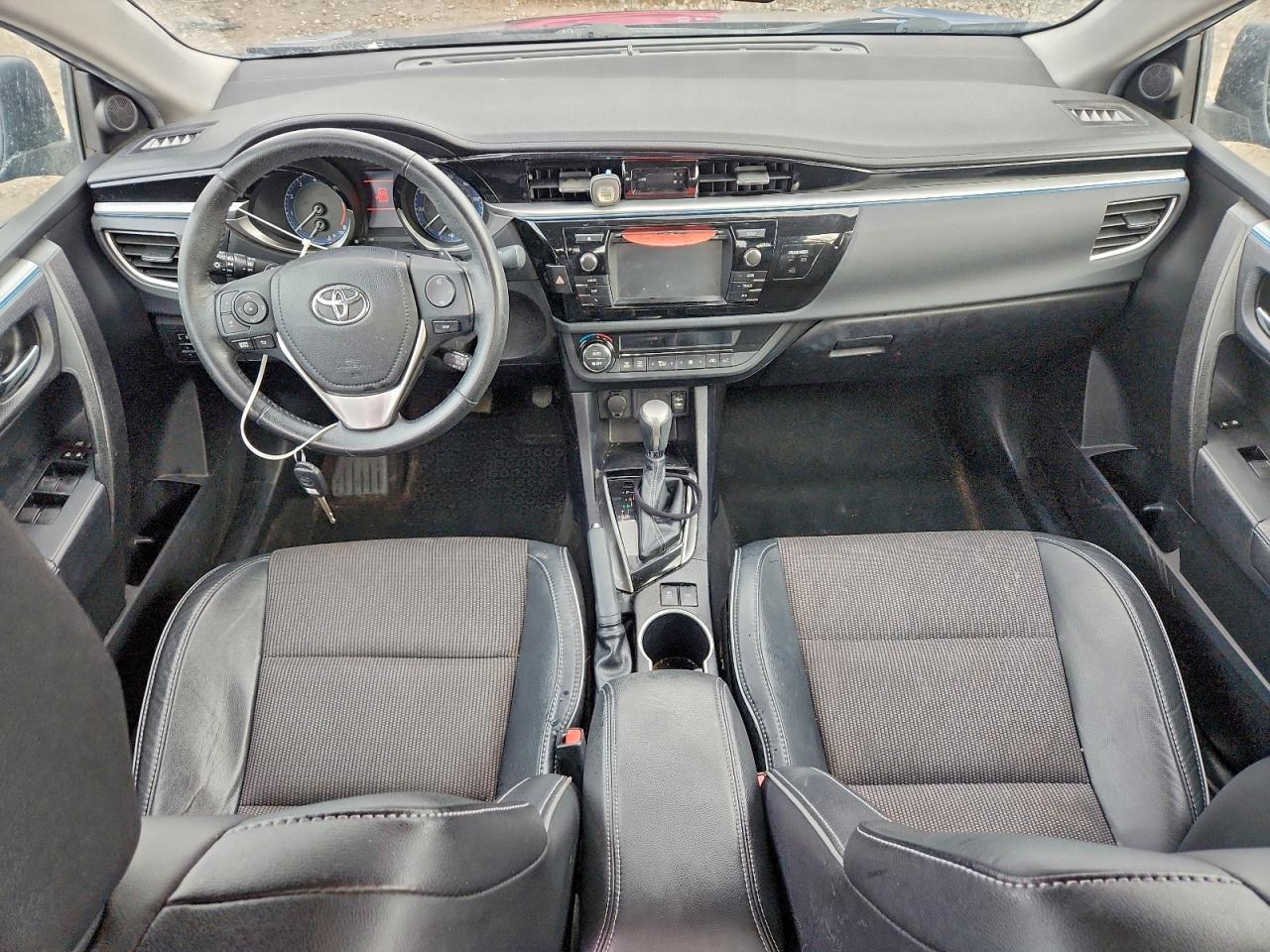 2015 TOYOTA COROLLA L photo 8