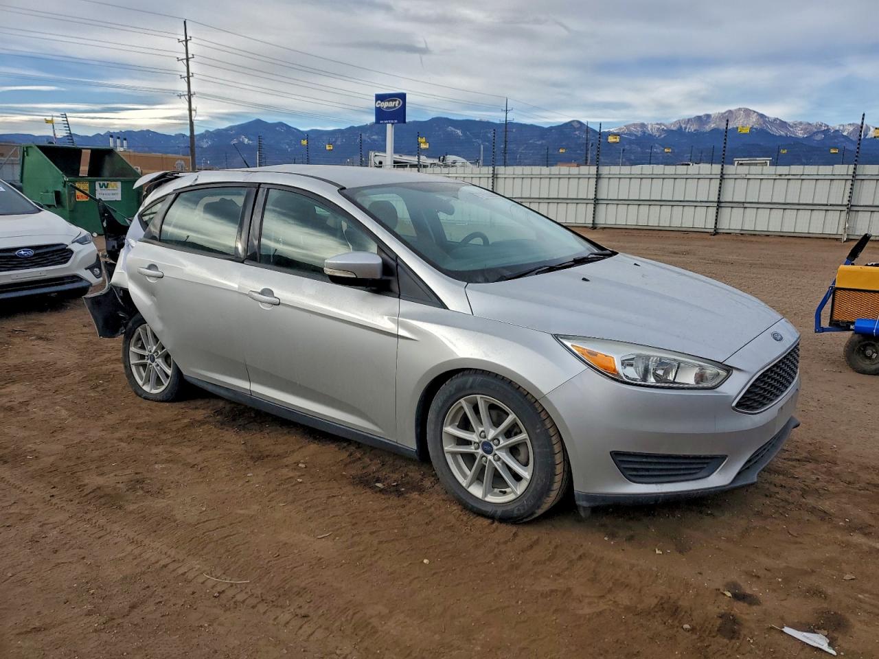 2017 FORD FOCUS SE photo 7