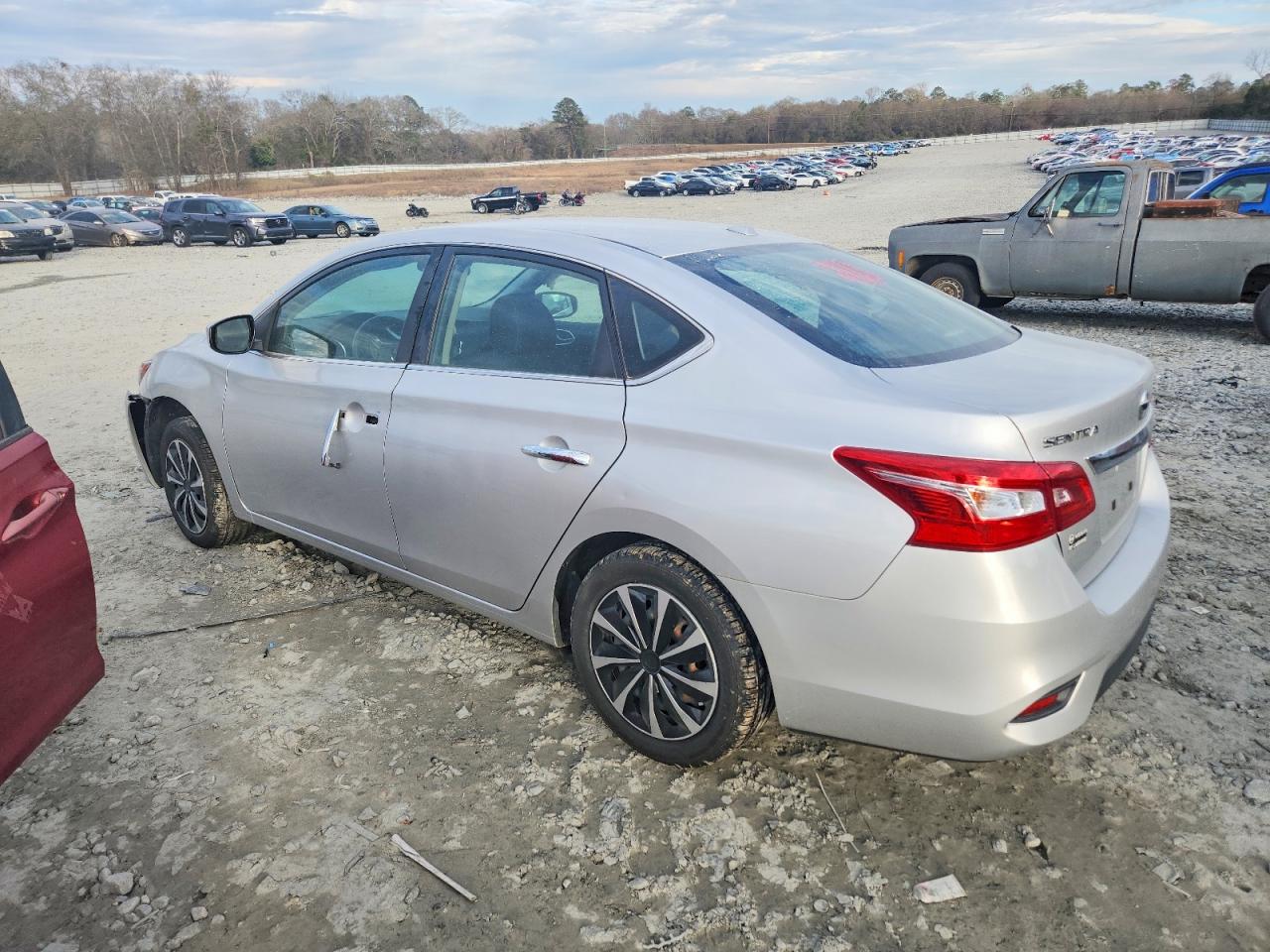 2017 NISSAN SENTRA S photo 3