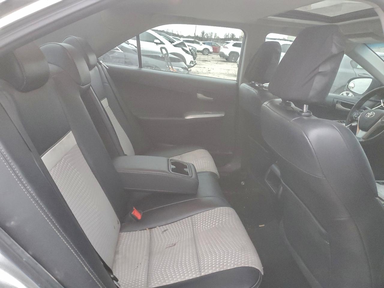2012 TOYOTA CAMRY BASE photo 19