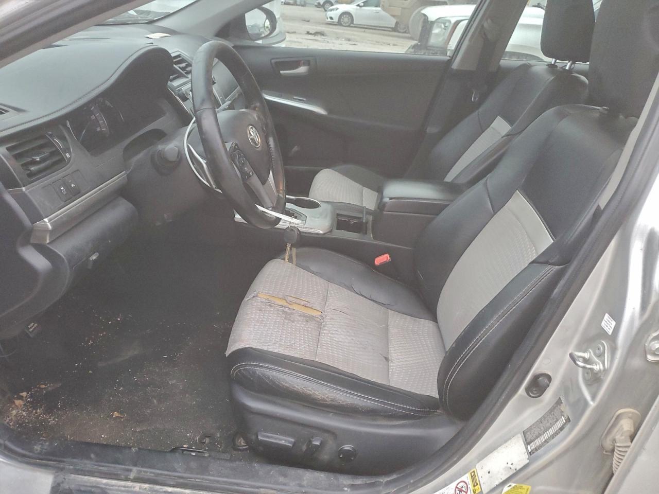 2012 TOYOTA CAMRY BASE photo 13