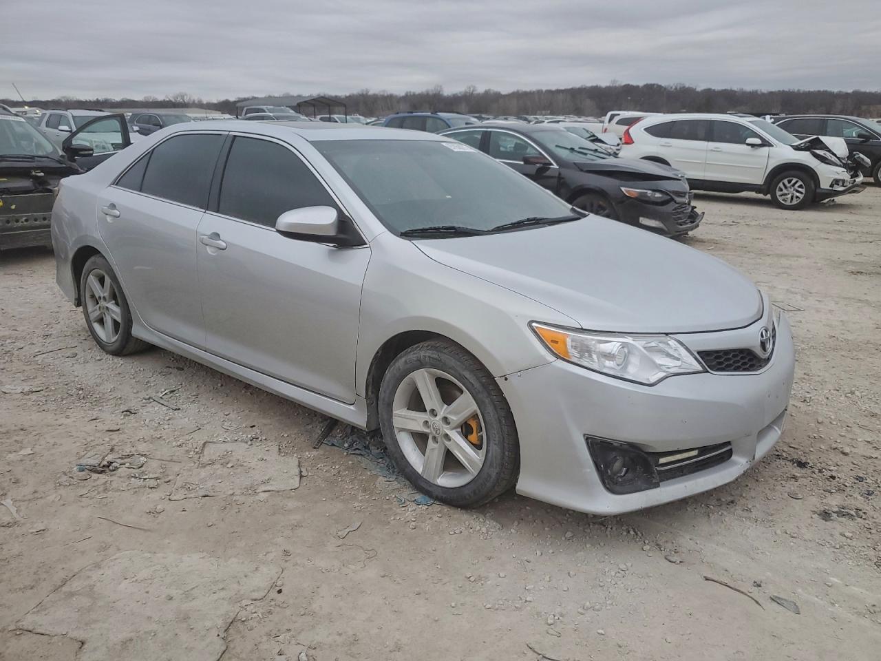 2012 TOYOTA CAMRY BASE photo 7