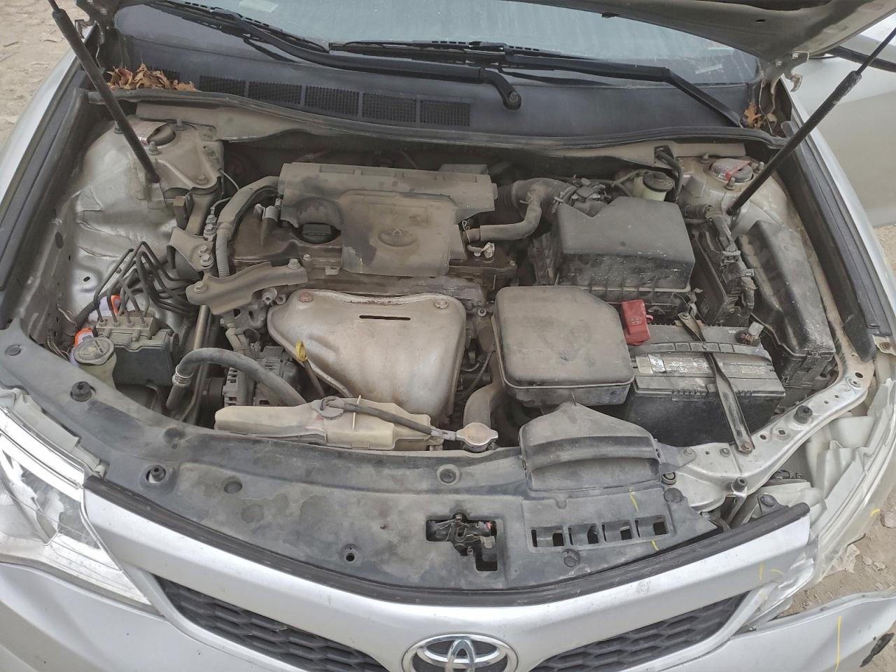 2012 TOYOTA CAMRY BASE photo 21