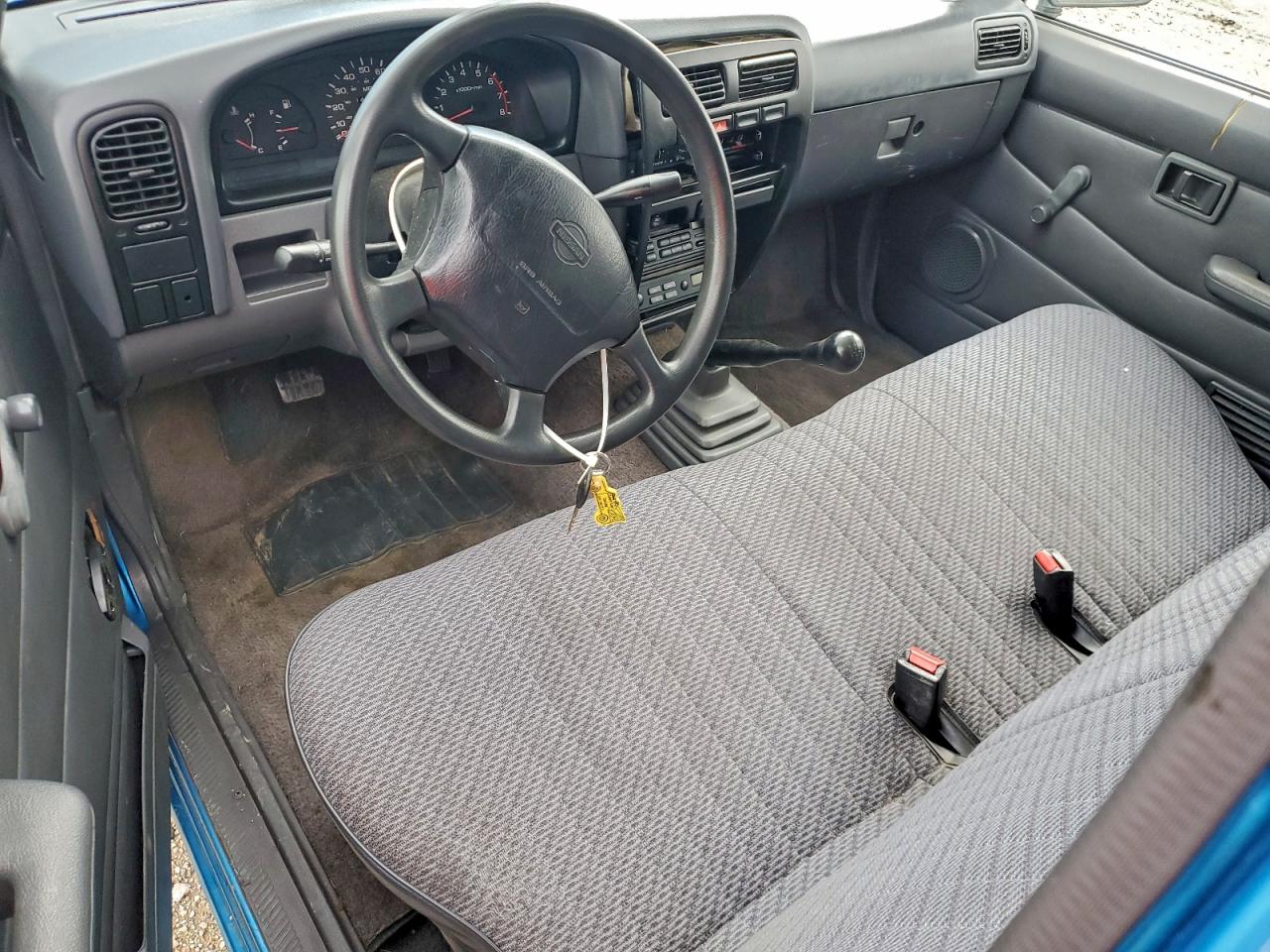 1997 NISSAN TRUCK BASE photo 8