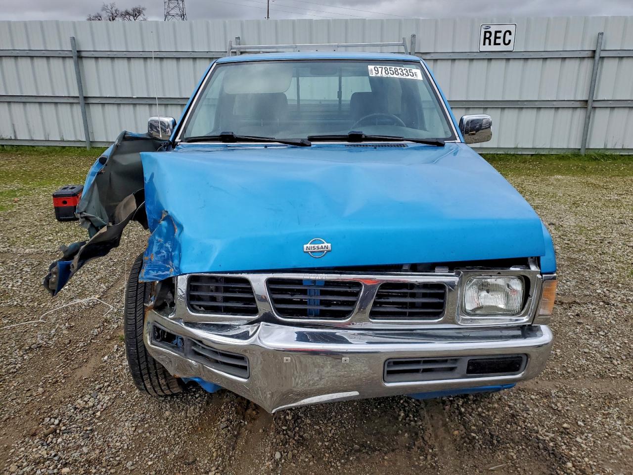 1997 NISSAN TRUCK BASE photo 5