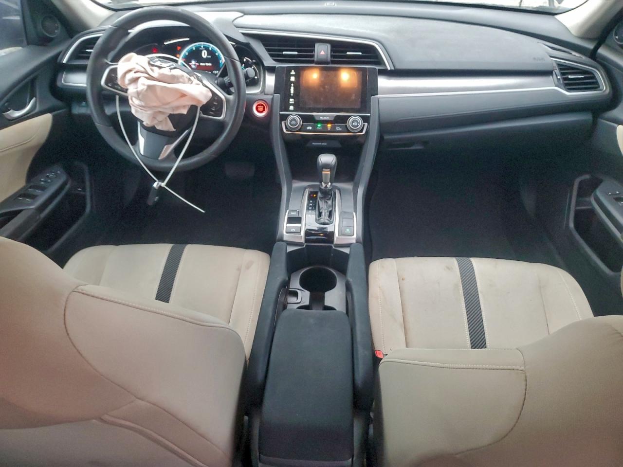 2017 HONDA CIVIC EX photo 8