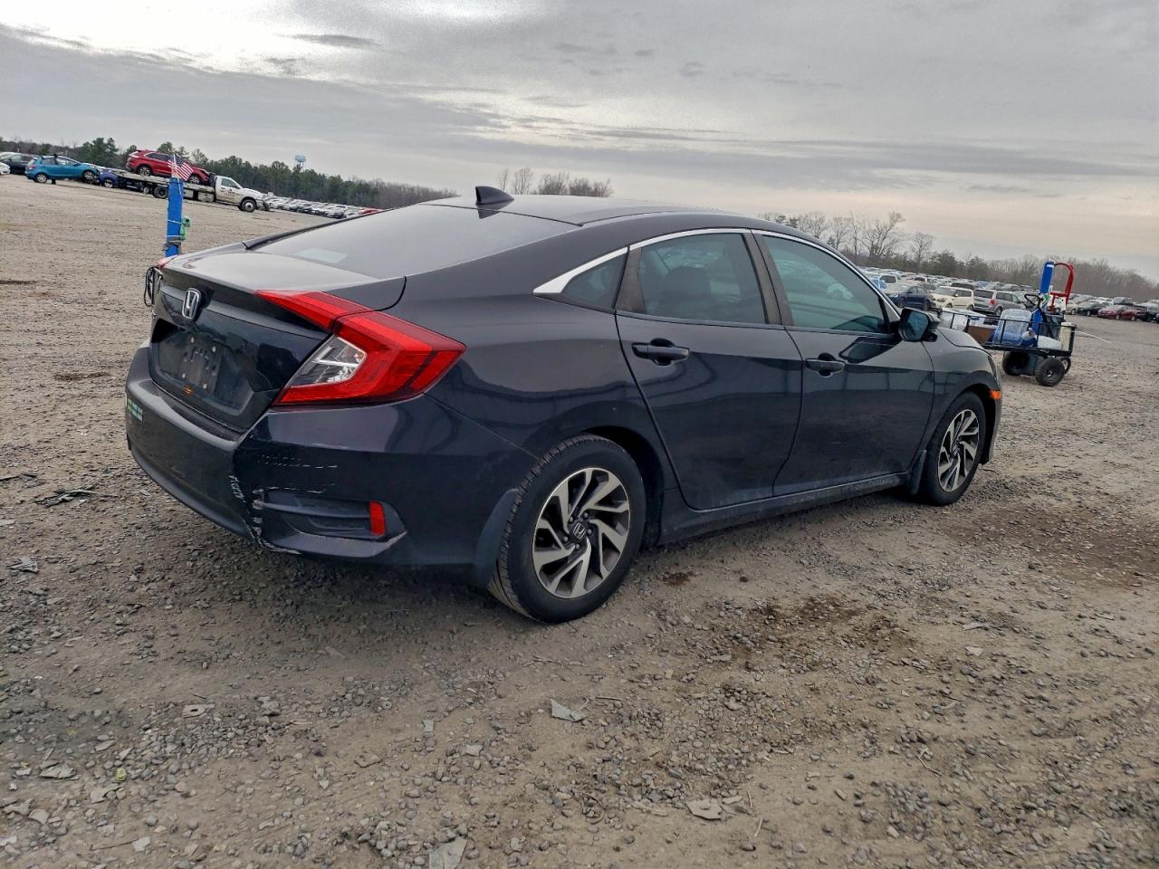 2017 HONDA CIVIC EX photo 3