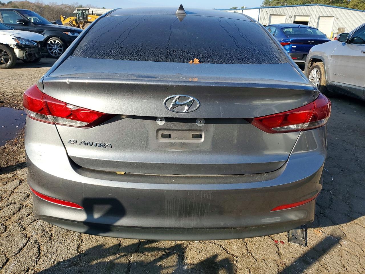 2018 HYUNDAI ELANTRA photo 6