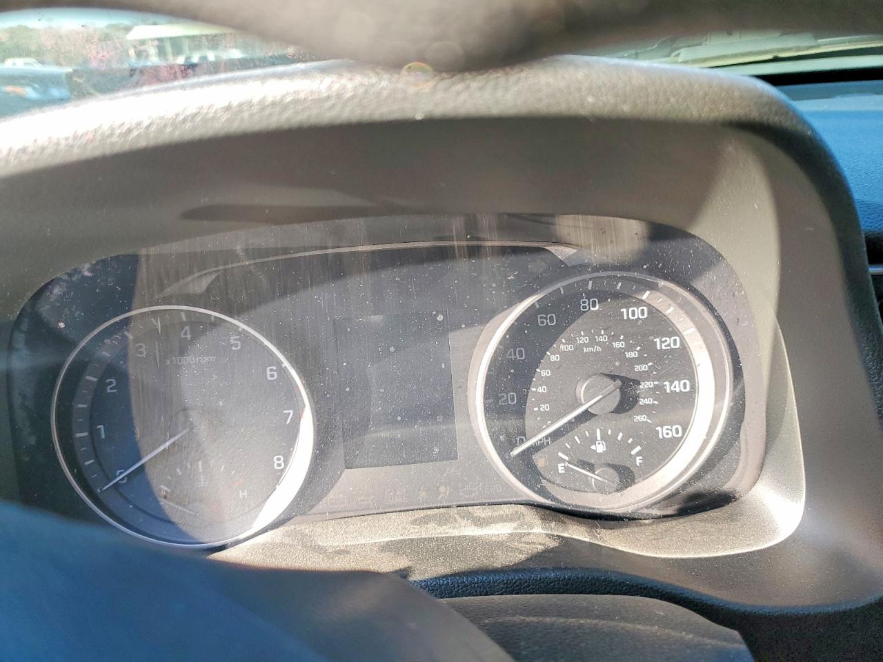 2018 HYUNDAI ELANTRA photo 9