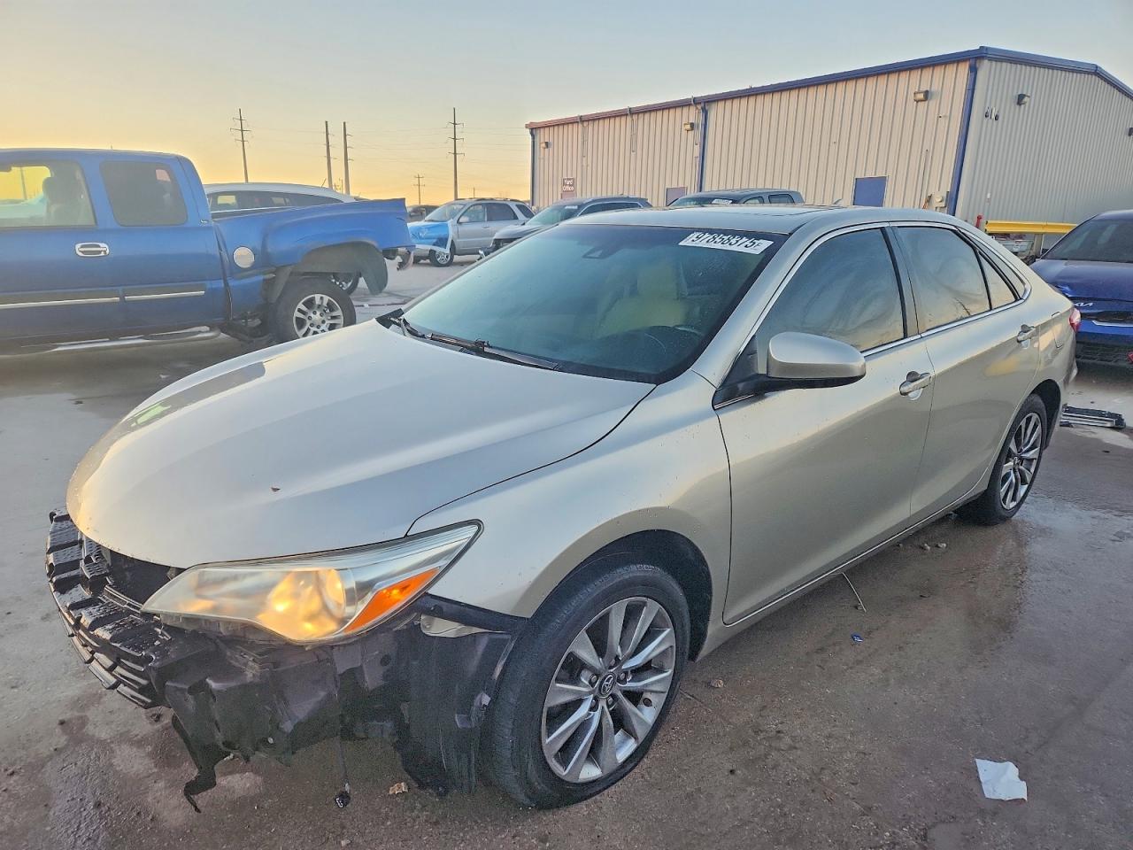 2017 TOYOTA CAMRY