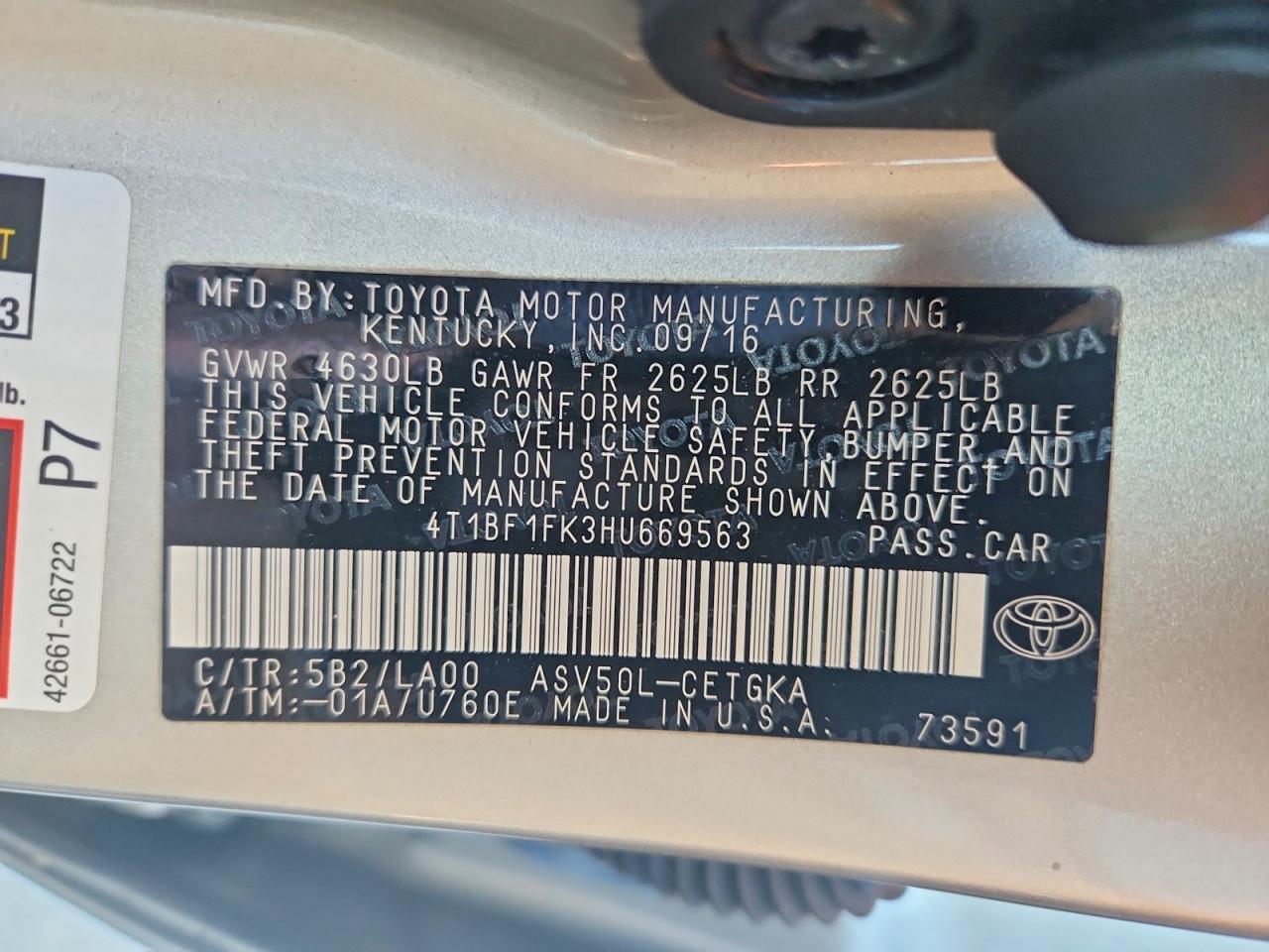 2017 TOYOTA CAMRY LE photo 13