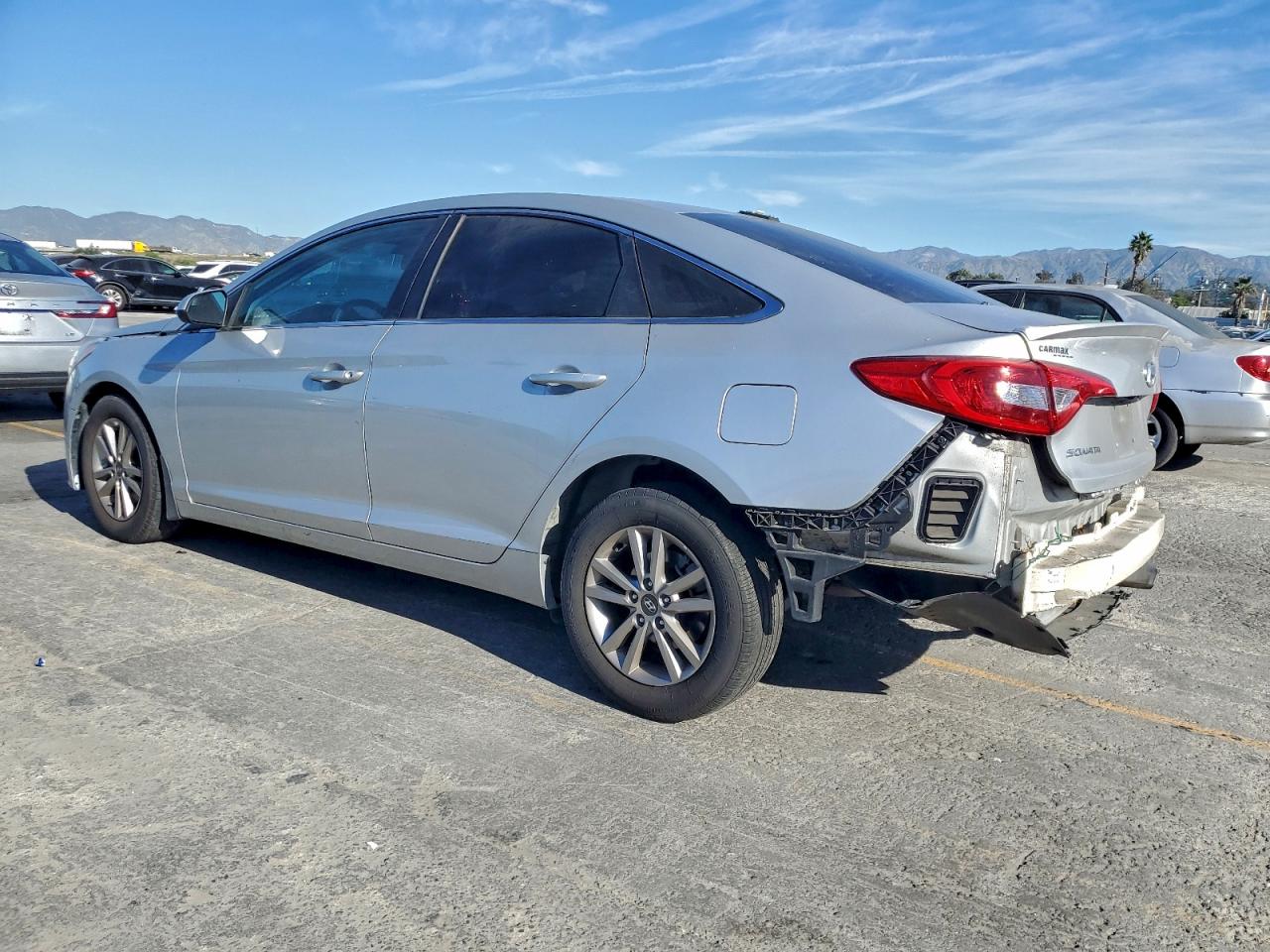 2016 HYUNDAI SONATA SE photo 2