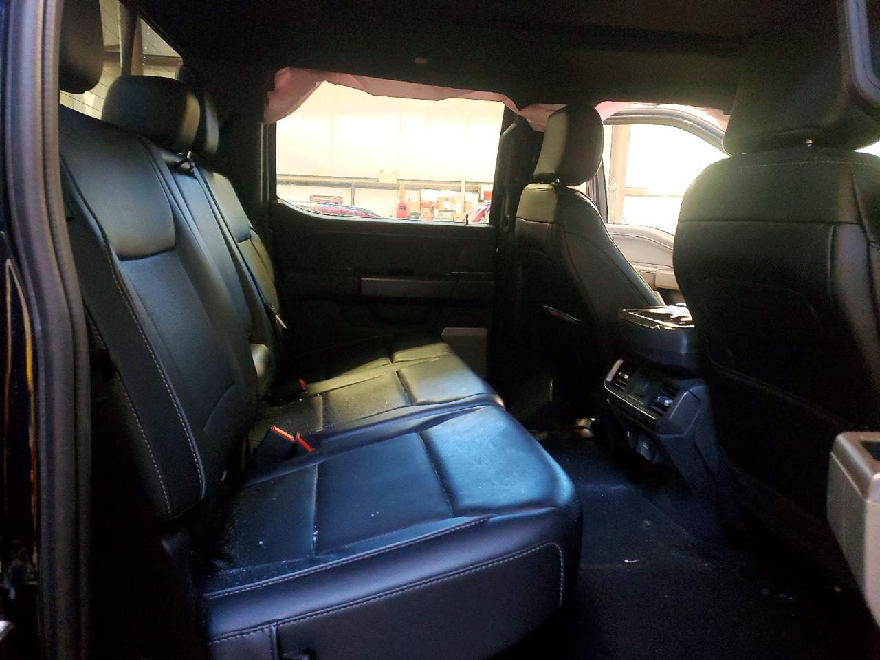 2024 FORD F150 LARIAT photo 19