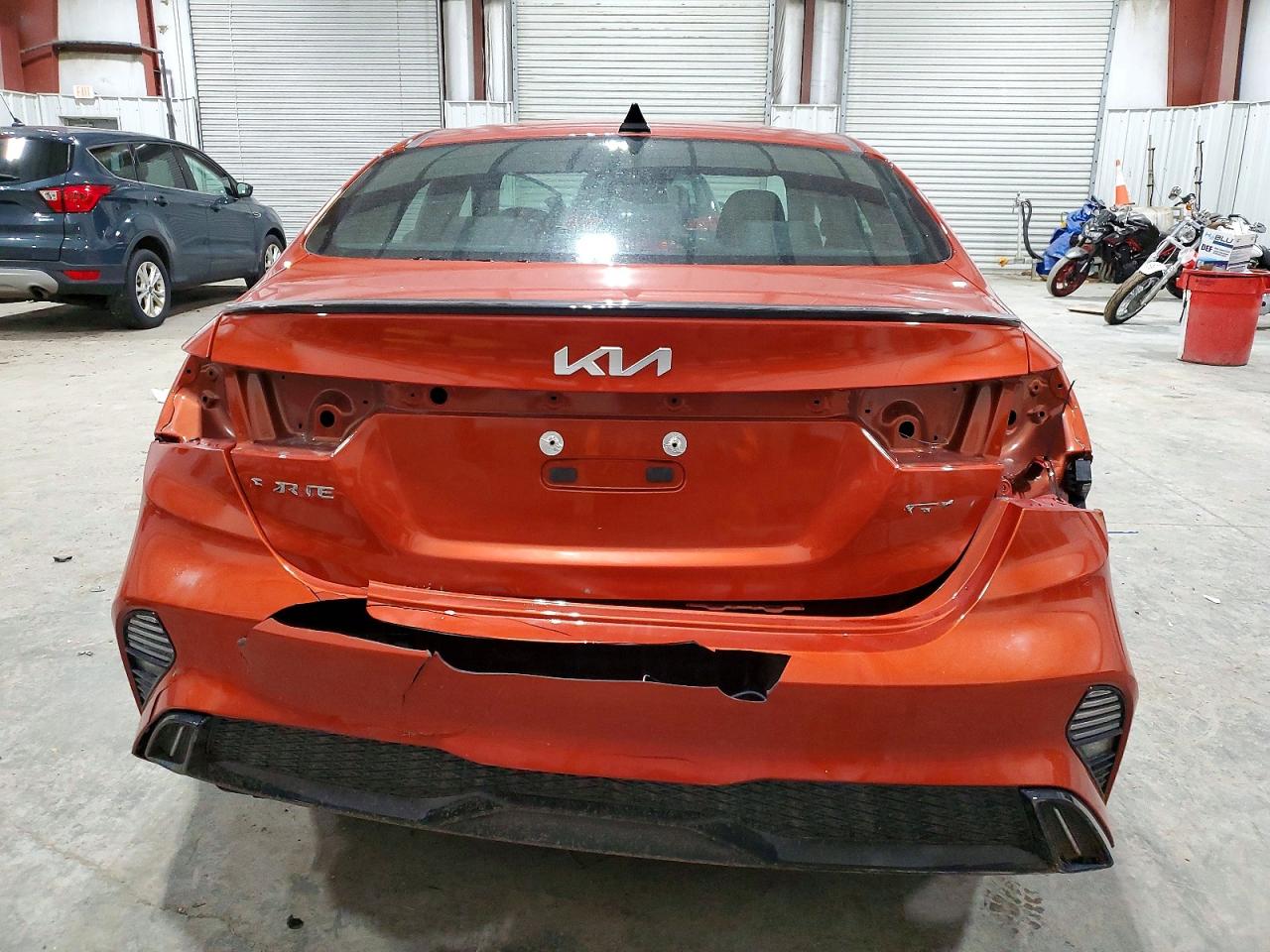 2023 KIA FORTE GT LINE photo 6