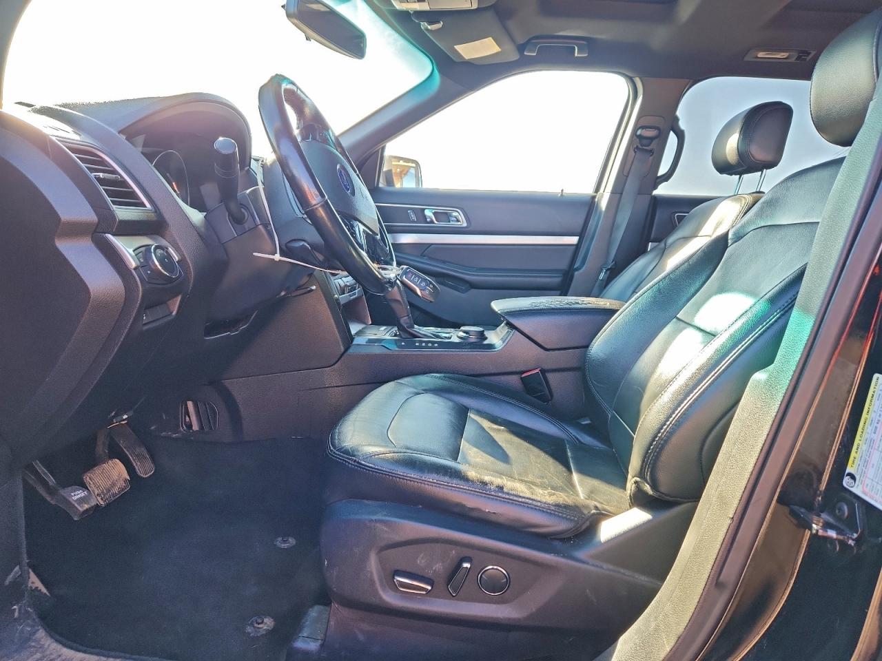 2016 FORD EXPLORER XLT photo 7