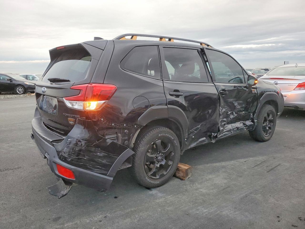 2024 SUBARU FORESTER WILDERNESS photo 3