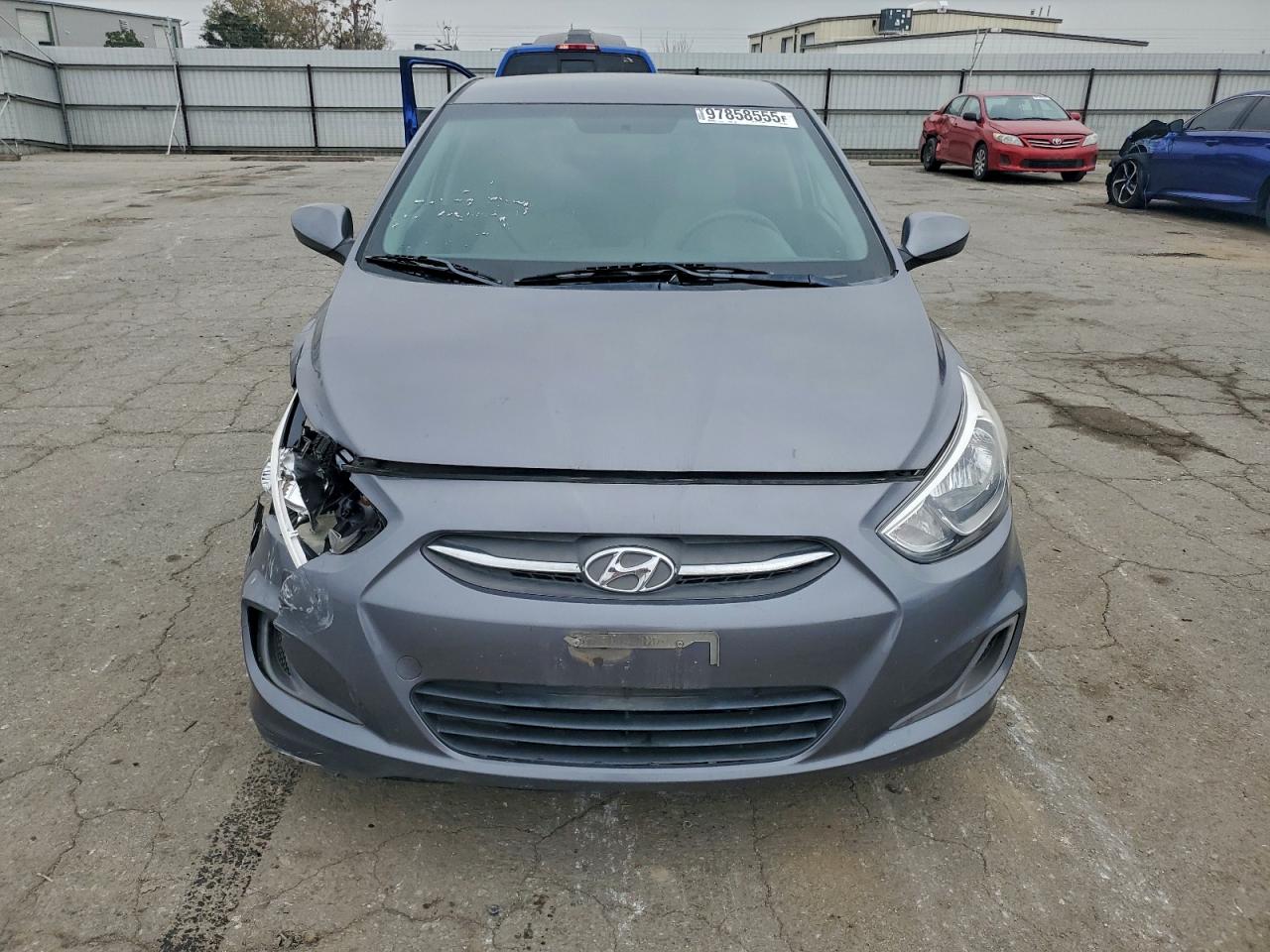 2017 HYUNDAI ACCENT SE photo 5