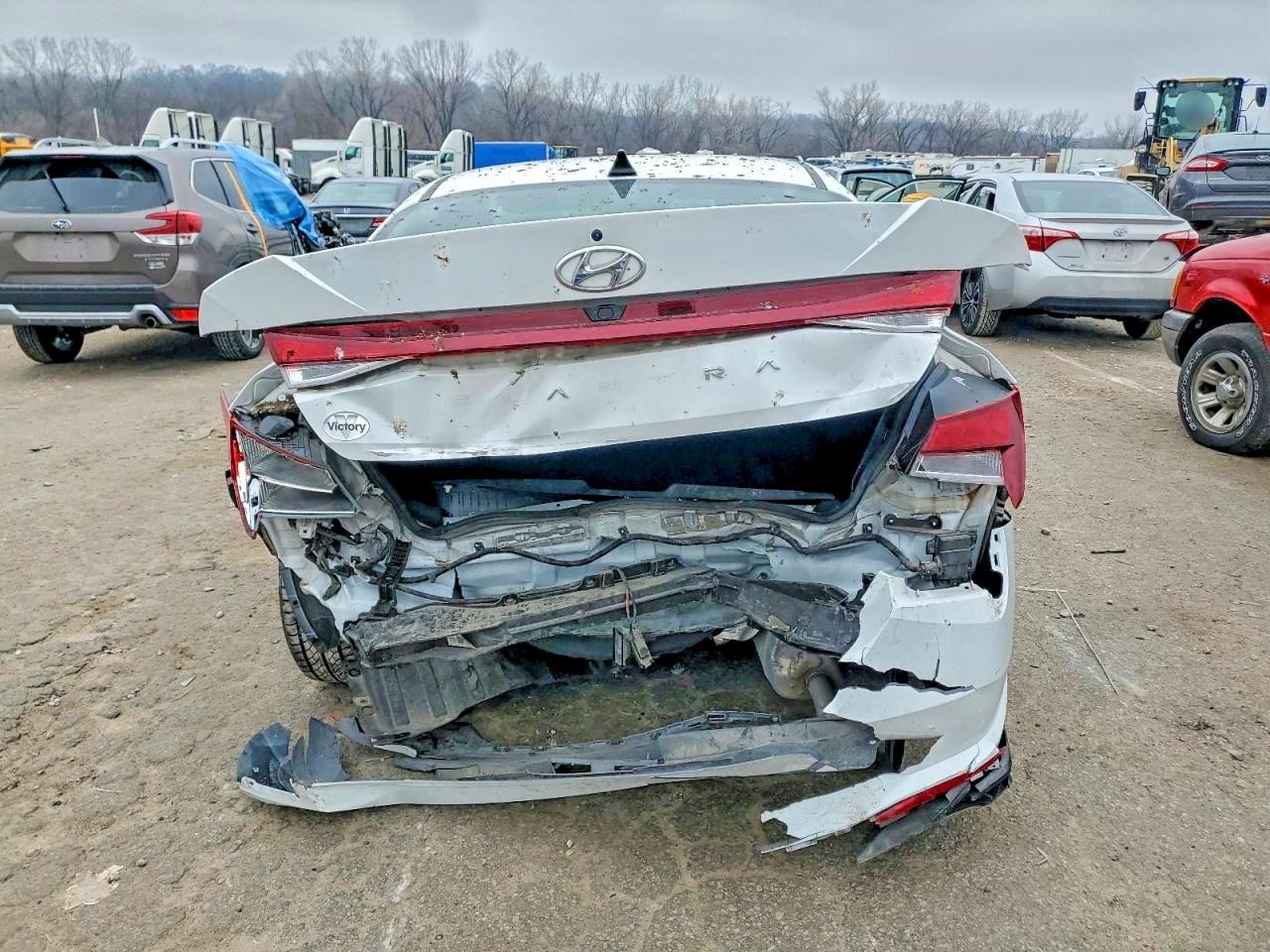 2022 HYUNDAI ELANTRA SEL photo 6