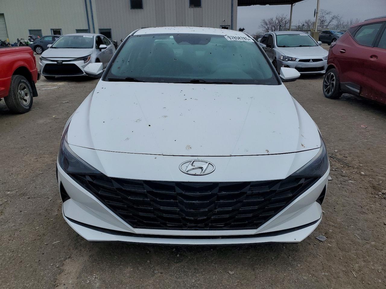 2022 HYUNDAI ELANTRA SEL photo 5