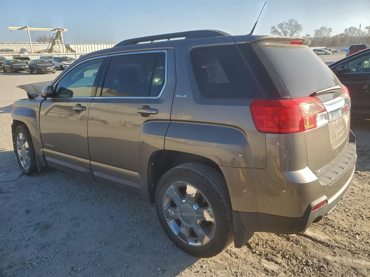 2012 GMC TERRAIN SLE photo 2