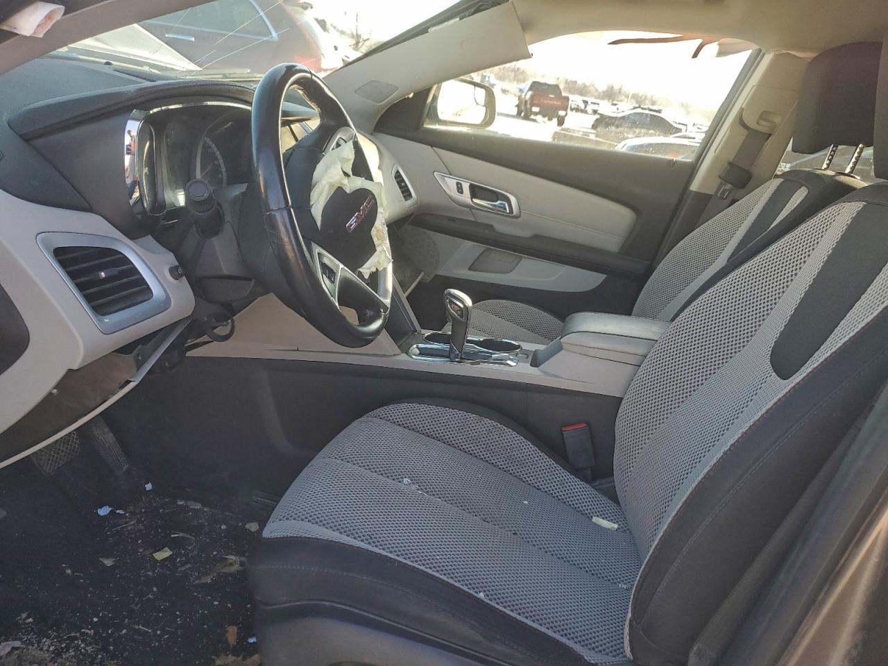 2012 GMC TERRAIN SLE photo 7