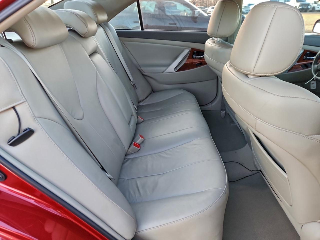 2010 TOYOTA CAMRY HYBRID photo 10