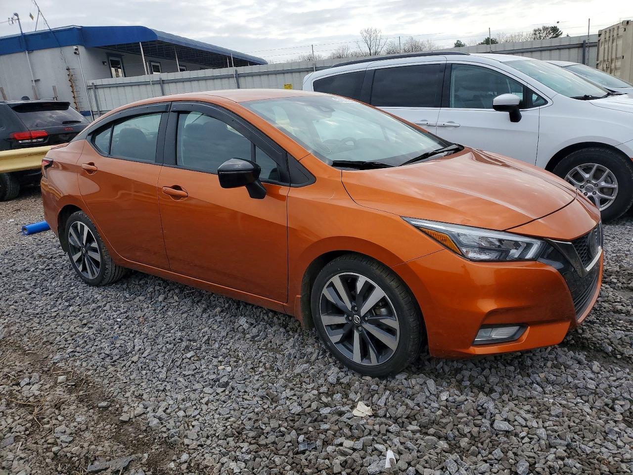 2020 NISSAN VERSA SR photo 4