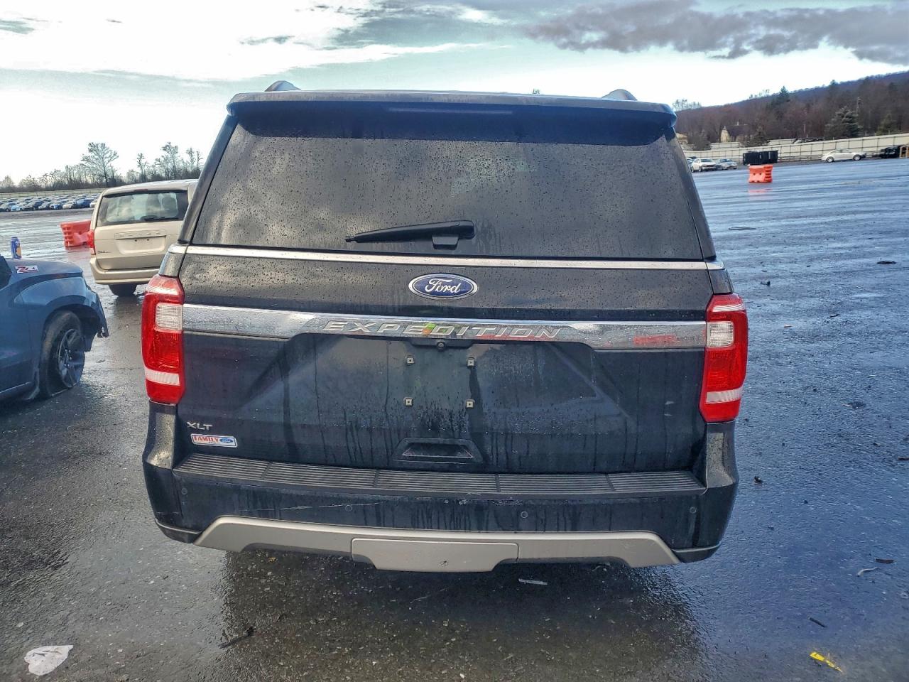 2018 FORD EXPEDITION XLT photo 6