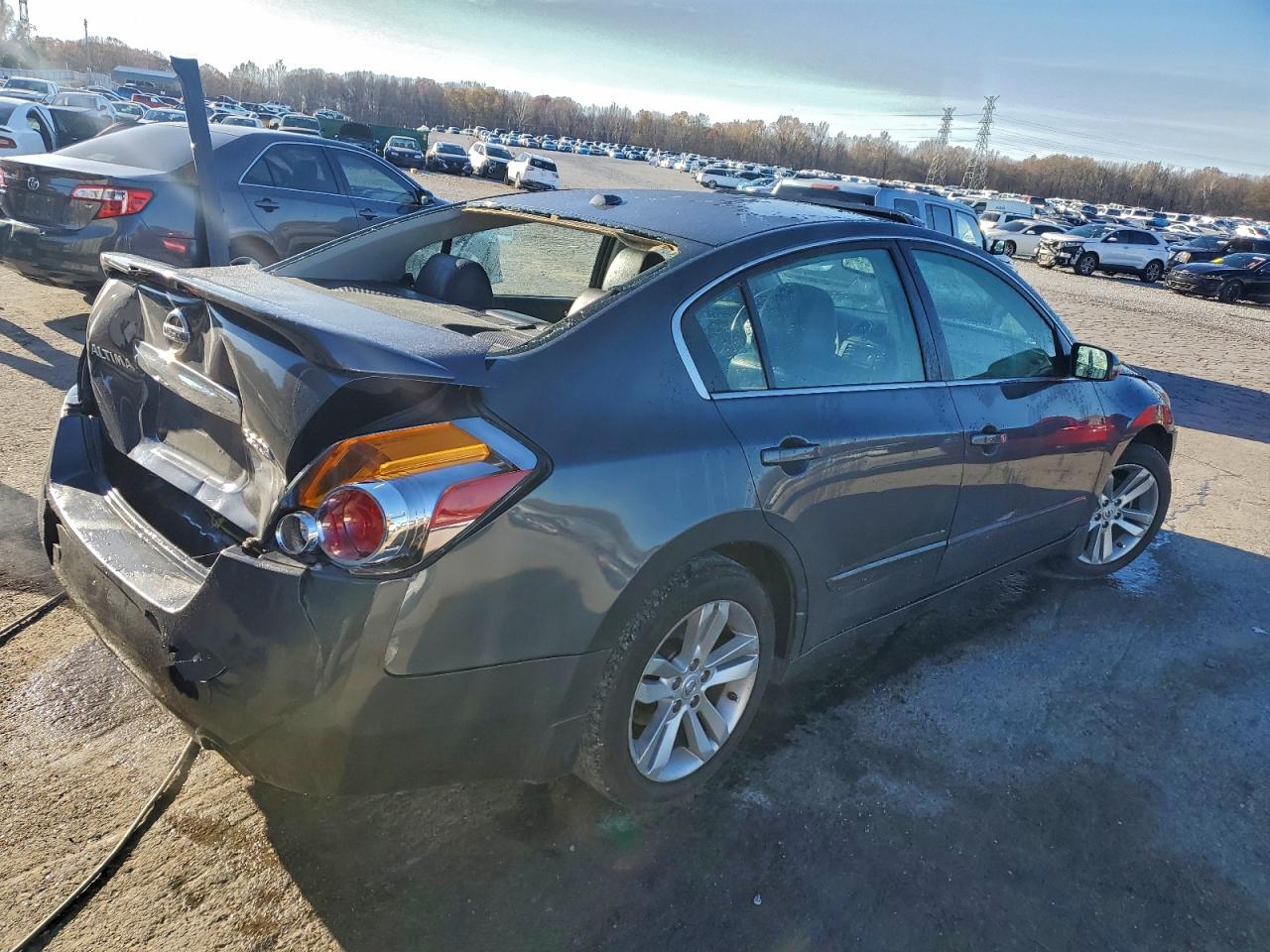 2012 NISSAN ALTIMA SR photo 3