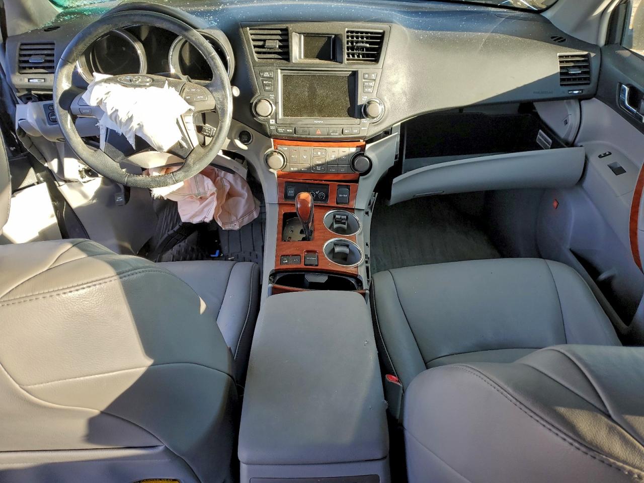 2010 TOYOTA HIGHLANDER LIMITED photo 8