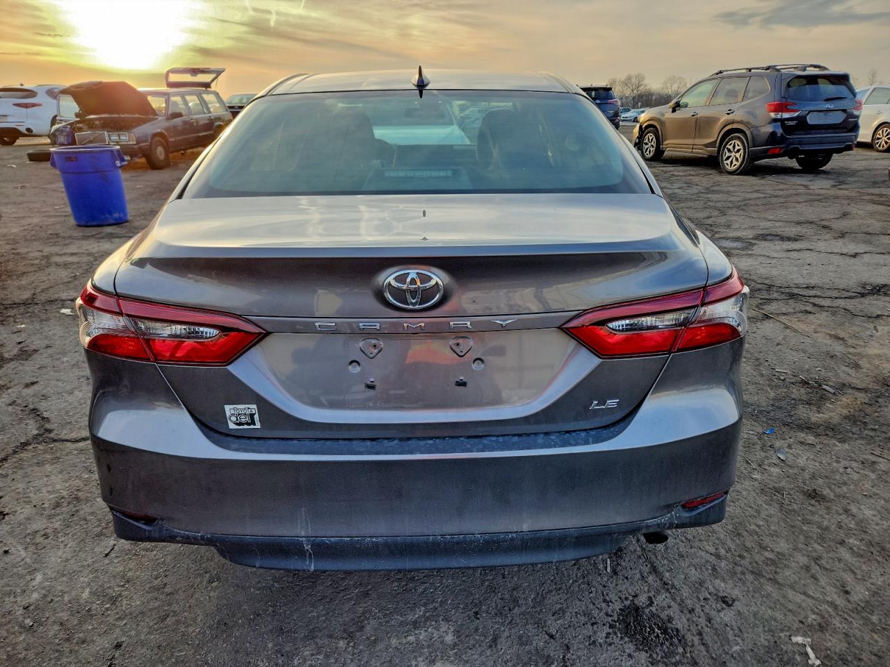 2021 TOYOTA CAMRY LE photo 6