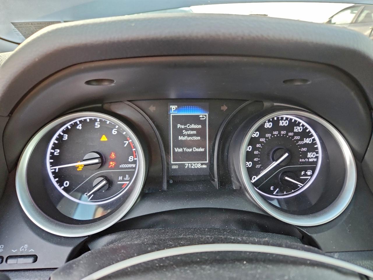 2021 TOYOTA CAMRY LE photo 9