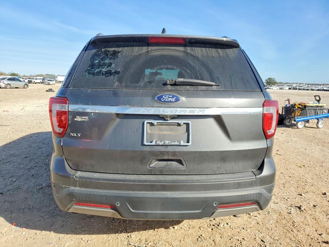 2019 FORD EXPLORER XLT photo 6