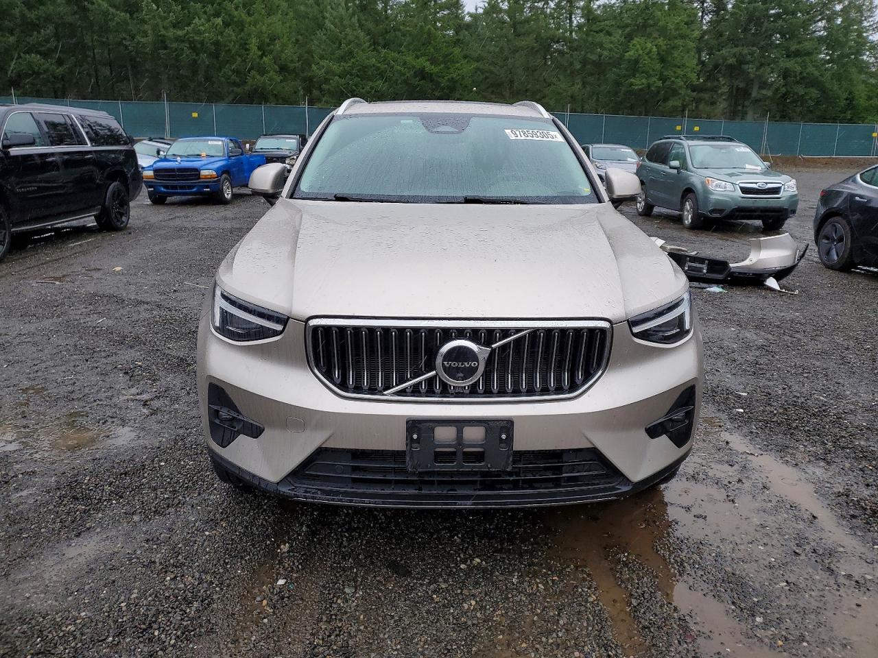 2023 VOLVO XC40 ULTIMATE photo 5