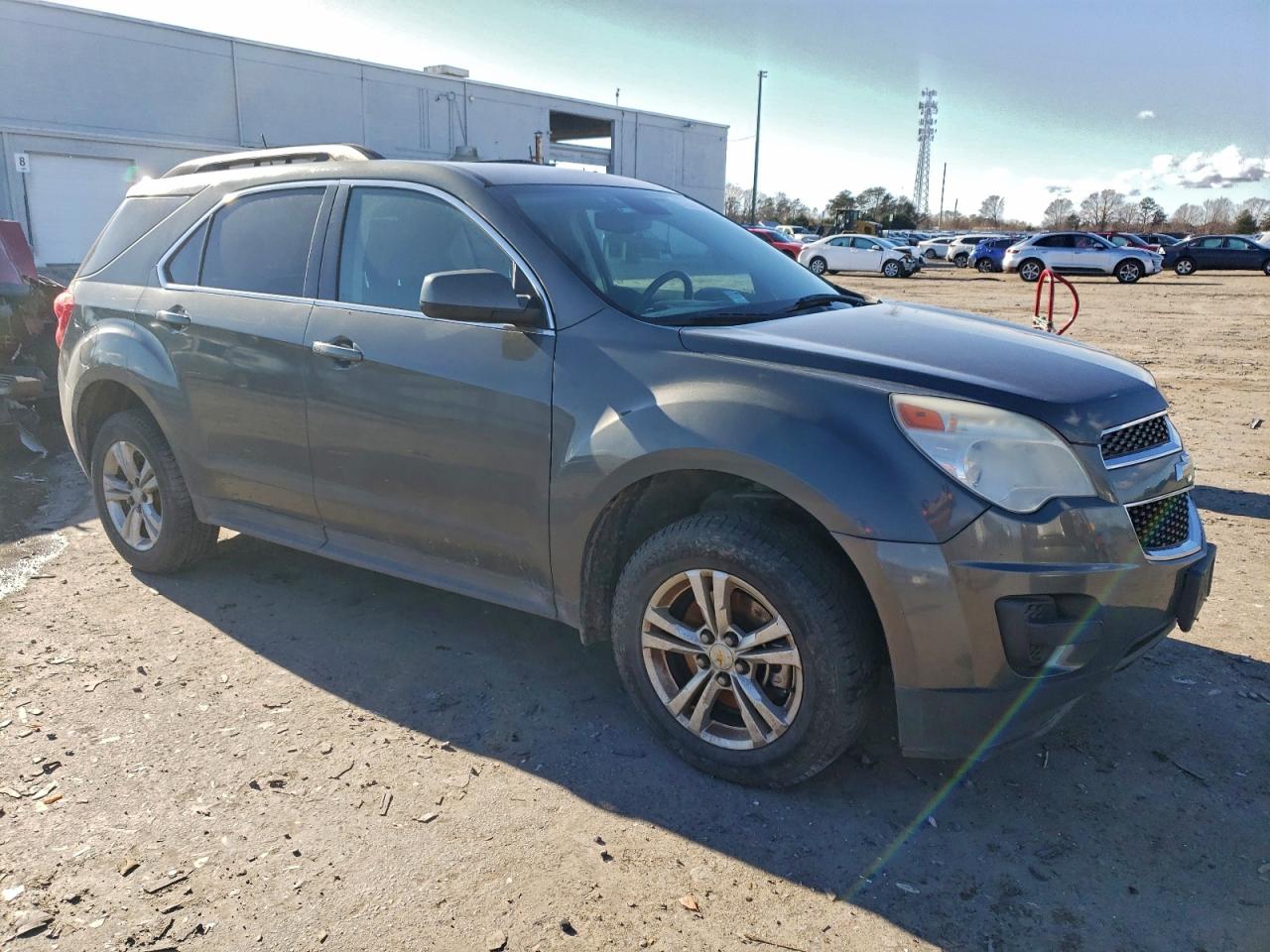 2013 CHEVROLET EQUINOX LT photo 4