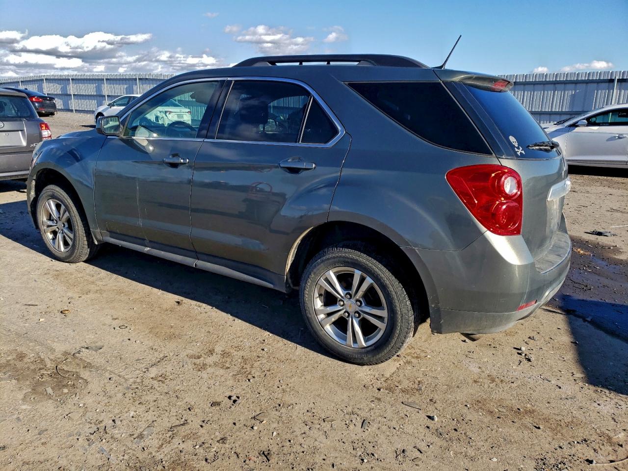 2013 CHEVROLET EQUINOX LT photo 2