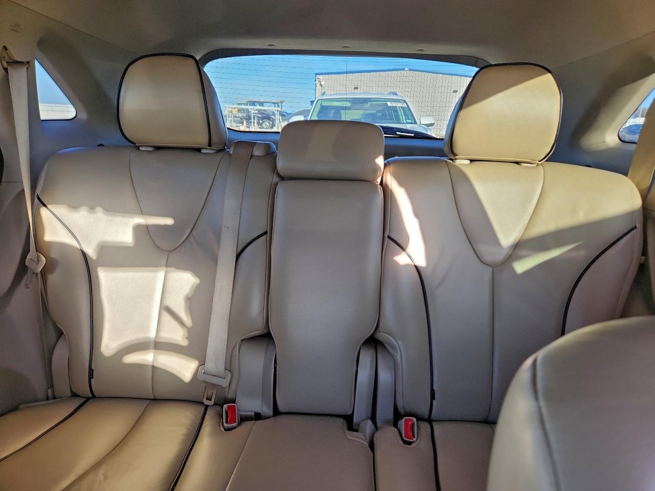 2009 TOYOTA VENZA photo 19