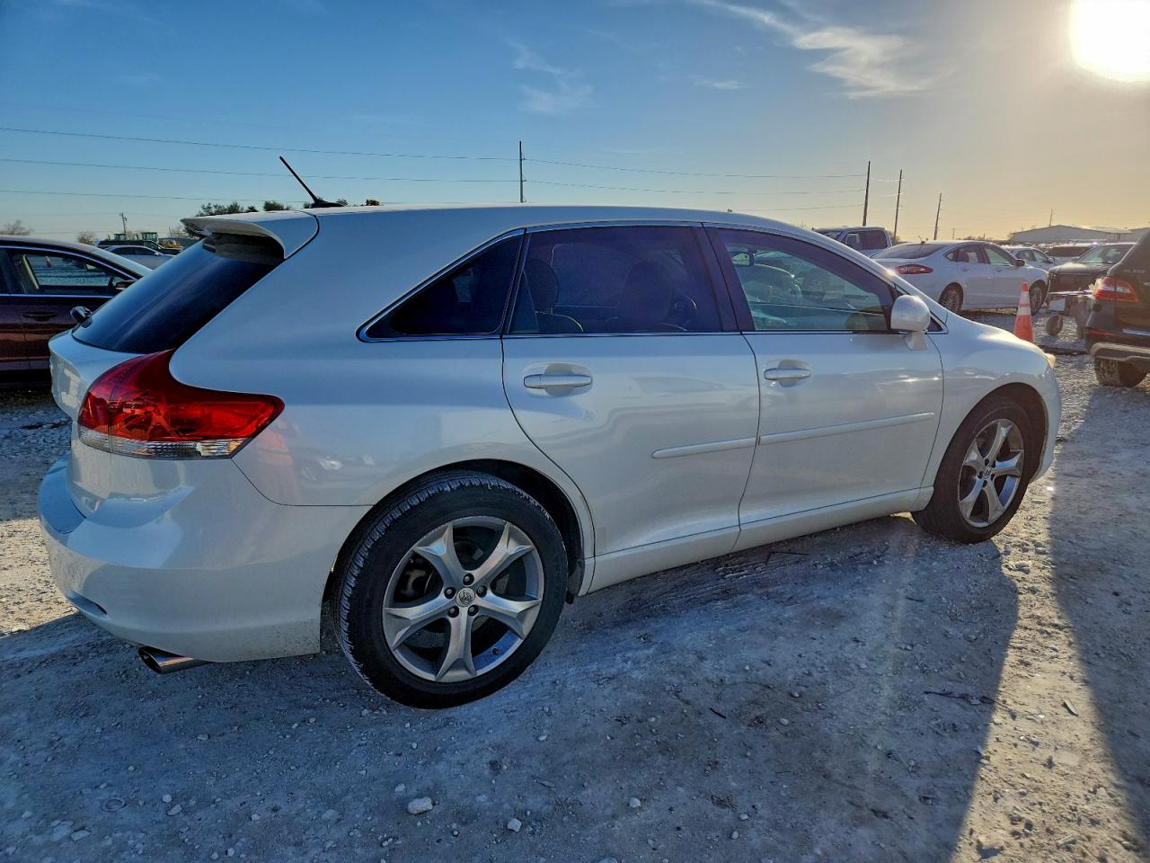 2009 TOYOTA VENZA photo 5