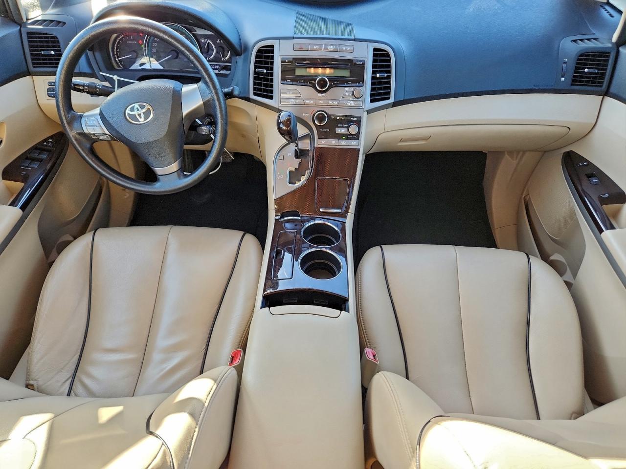 2009 TOYOTA VENZA photo 15
