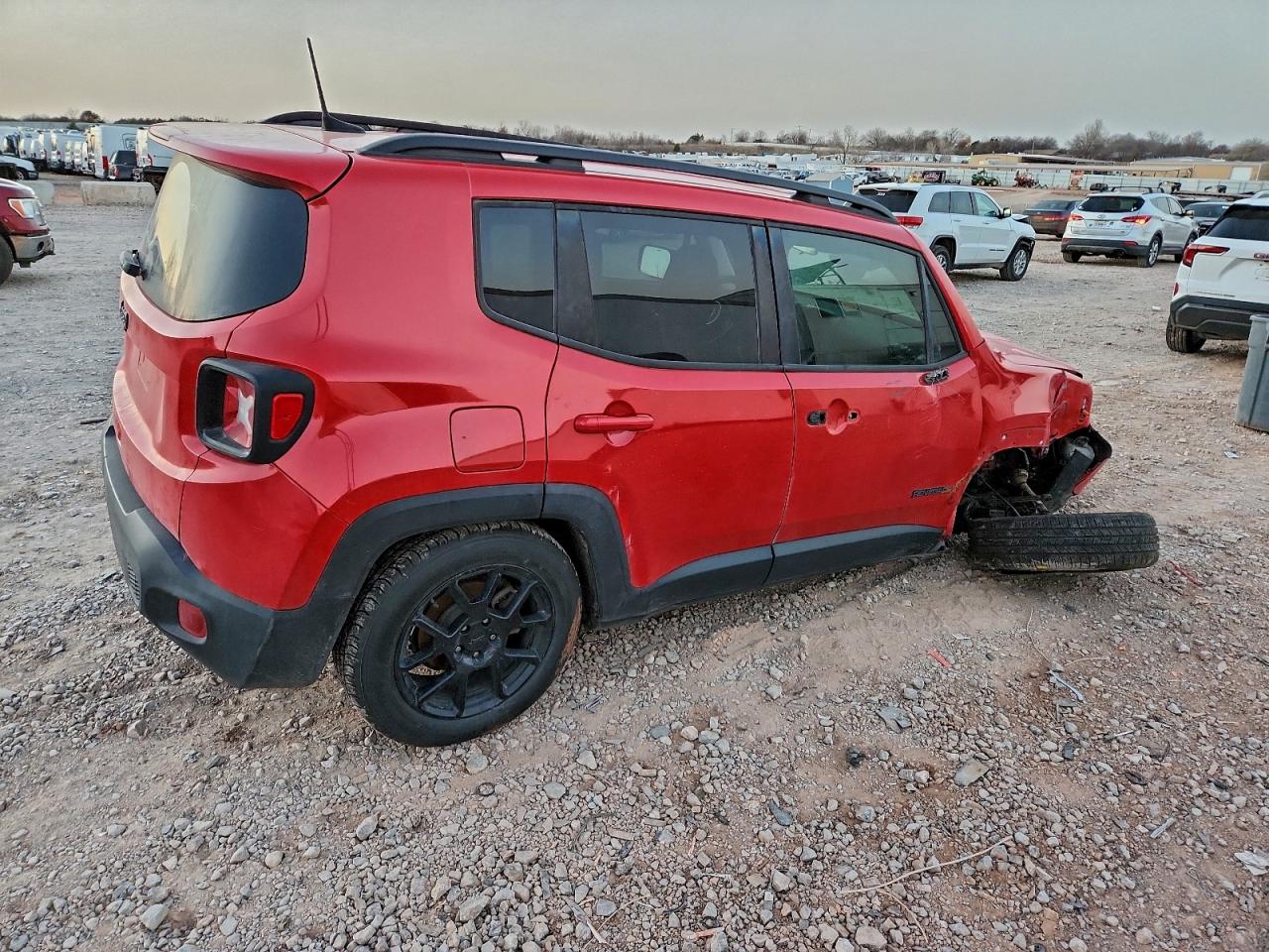 2019 JEEP RENEGADE LATITUDE photo 3