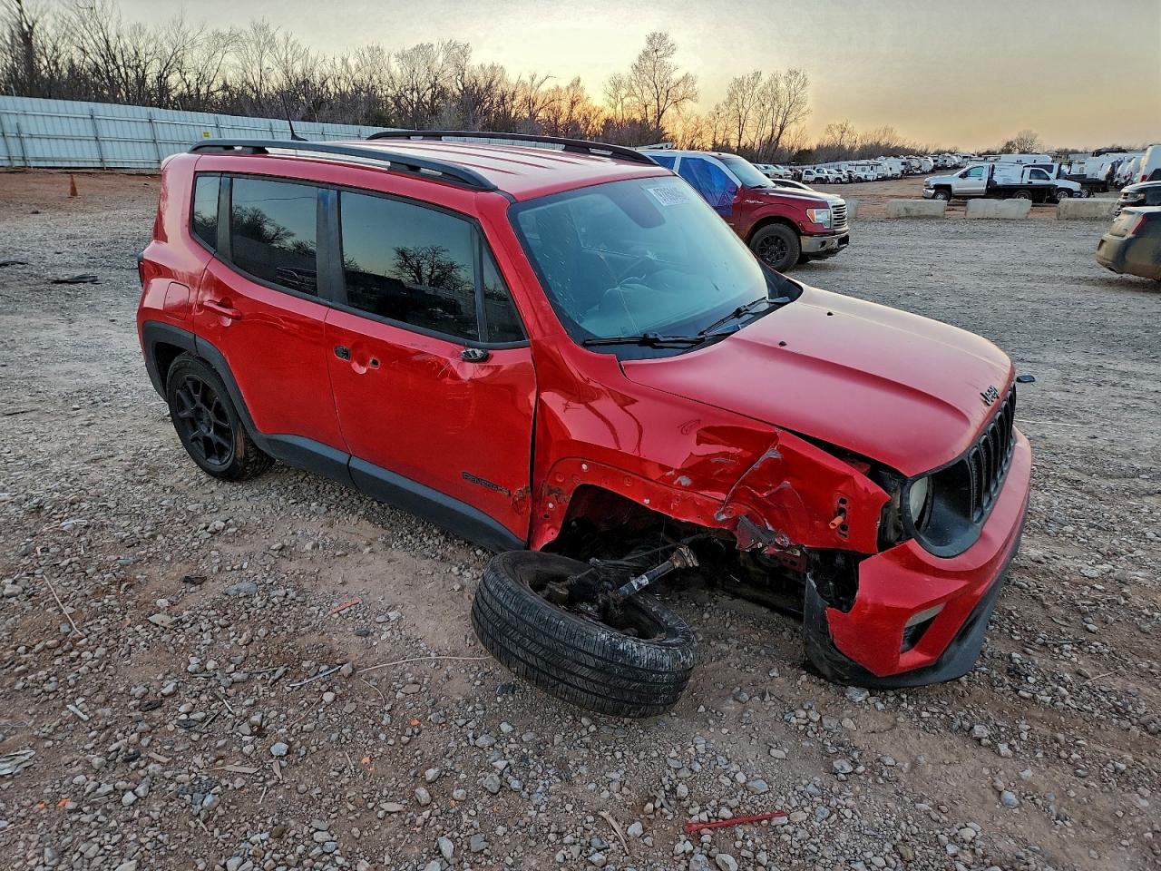 2019 JEEP RENEGADE LATITUDE photo 4