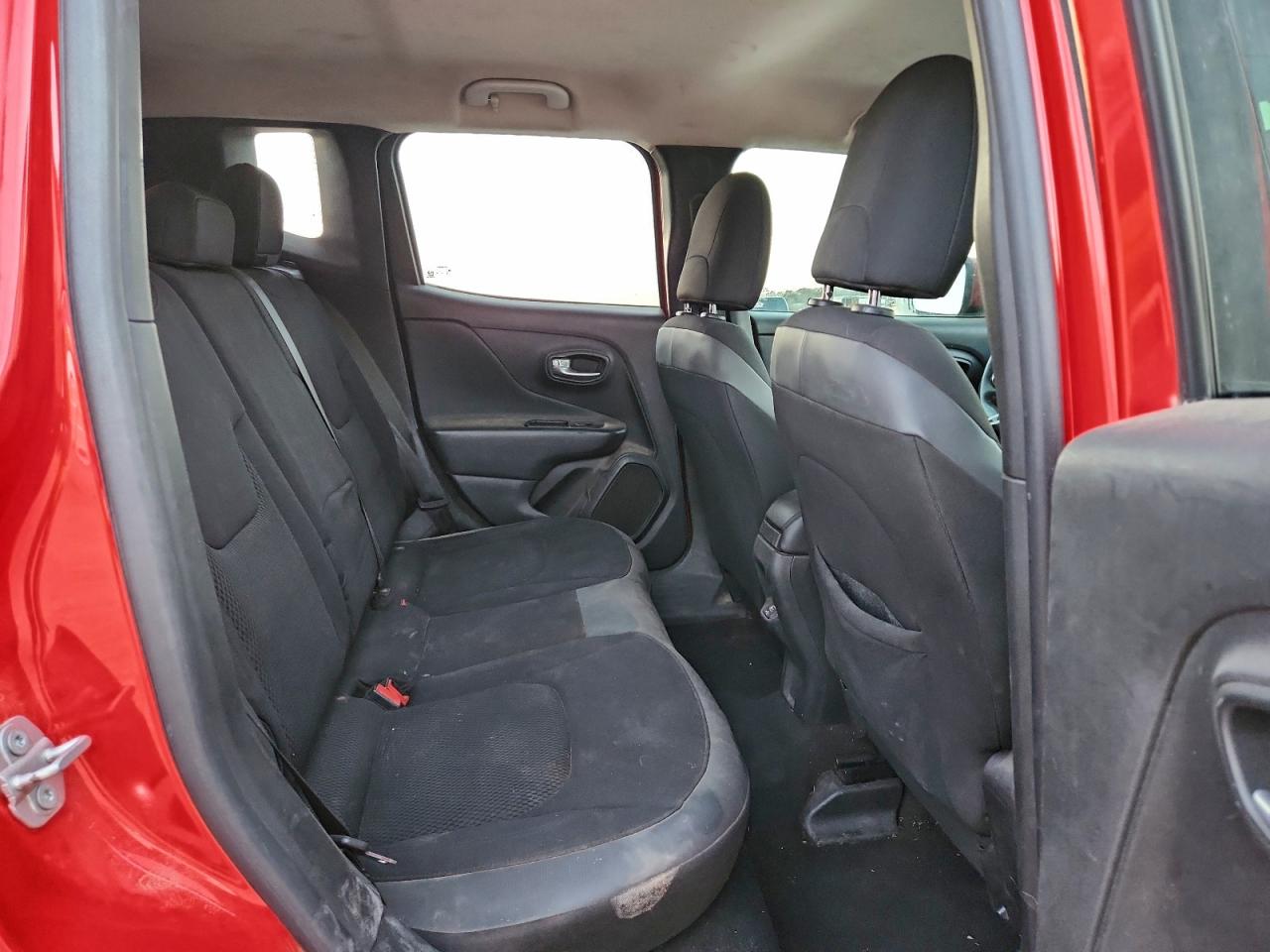 2019 JEEP RENEGADE LATITUDE photo 11