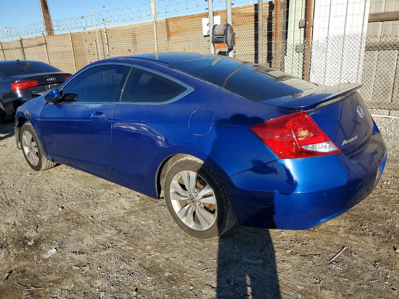 2011 HONDA ACCORD EX photo 2