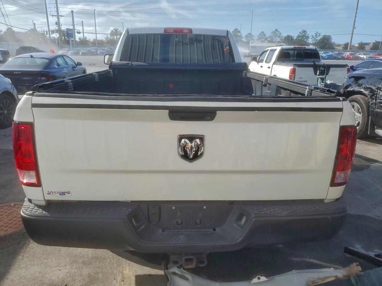 2013 RAM 1500 ST photo 6