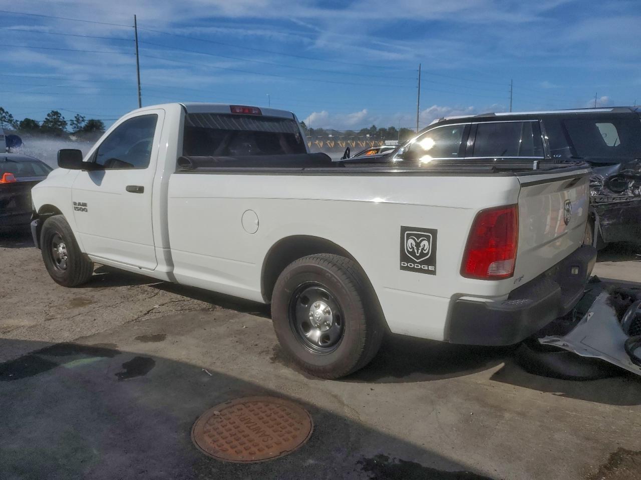 2013 RAM 1500 ST photo 2