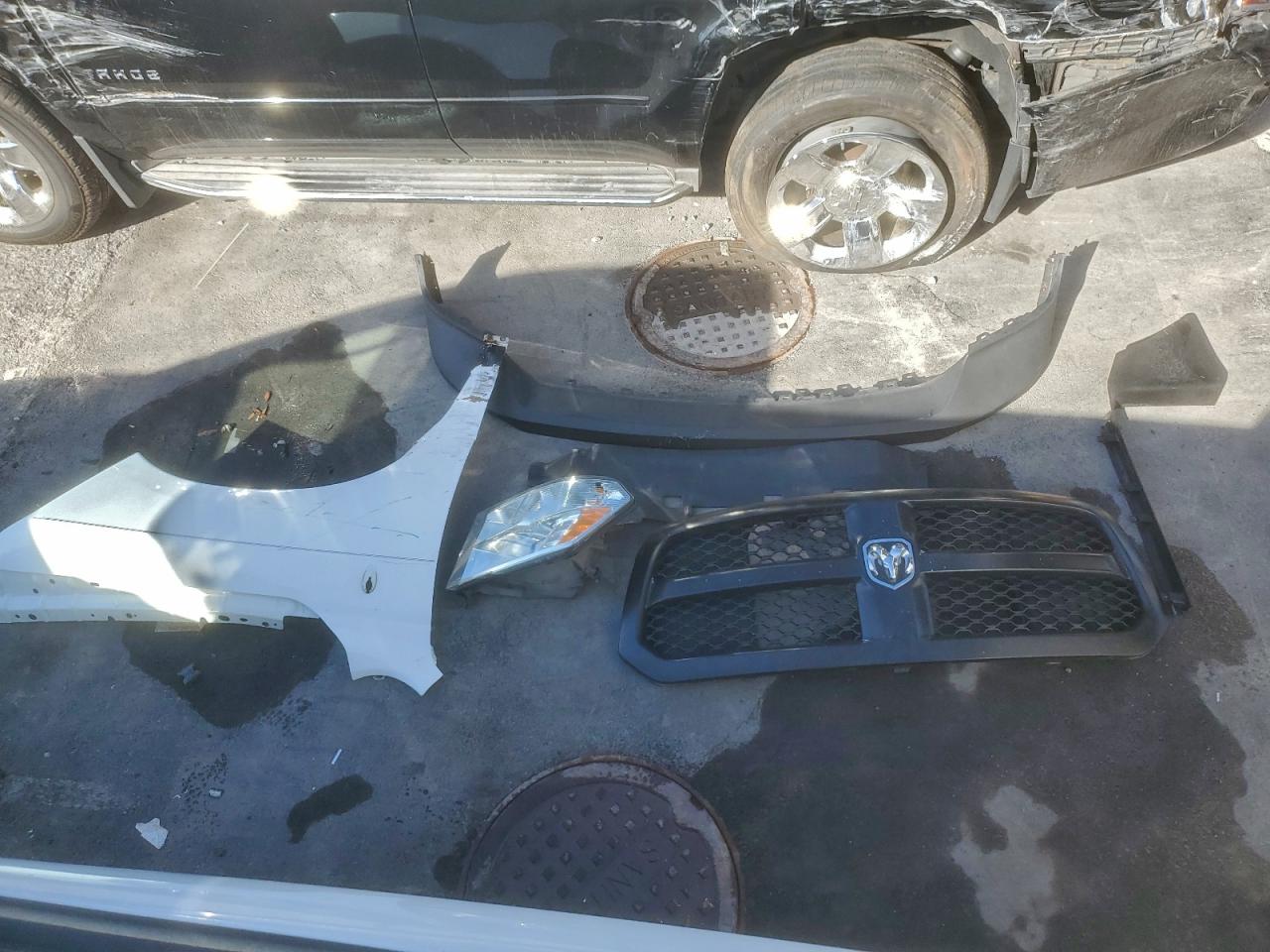 2013 RAM 1500 ST photo 12